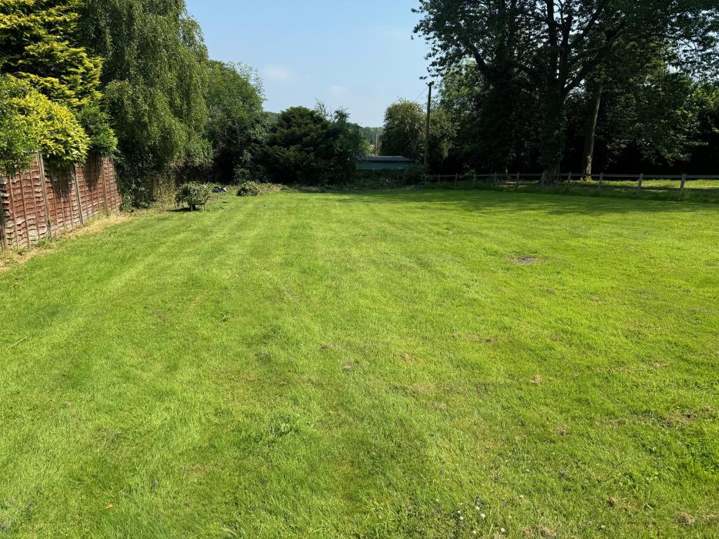 Lot: 124 - LAND WITH PLANNING FOR A DETACHED BUNGALOW - View of Site